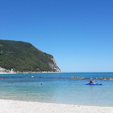 Appartamento Mare Sirolo Con Garage Privato Buitenkant foto