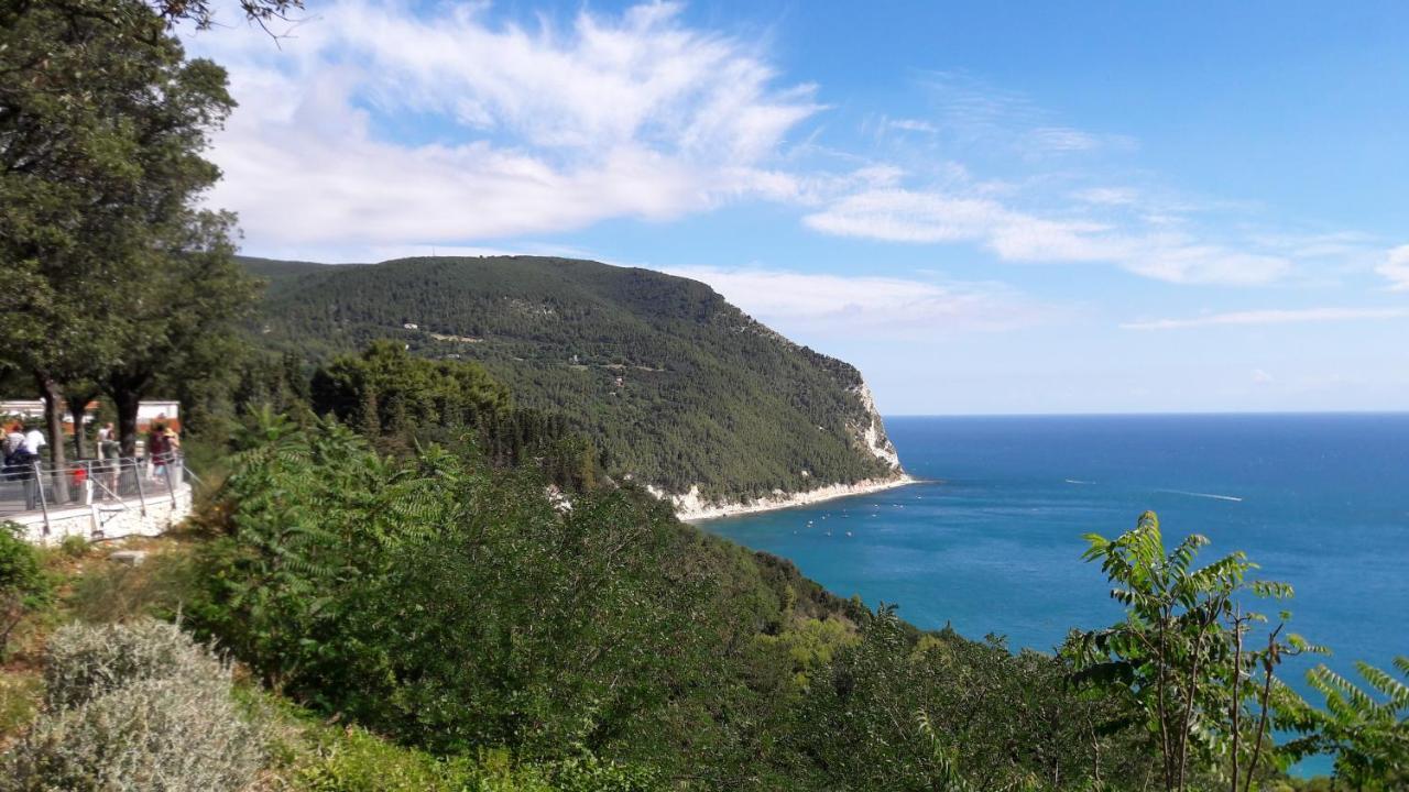 Appartamento Mare Sirolo Con Garage Privato Buitenkant foto